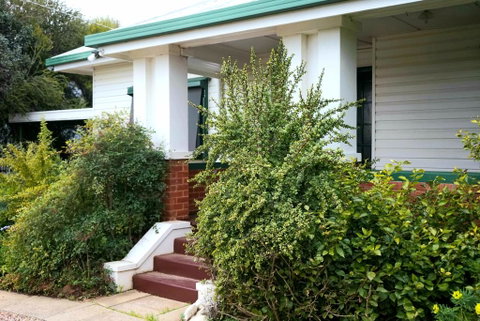 Skymirror Cottage - Brisbane Tourism 0