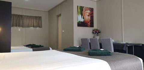 Smerdon Lodge Motel - Brisbane Tourism 2