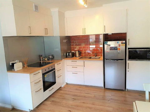 South Terrace 'Nesuto' + Smart TV + WiFi - Tourism Brisbane 3