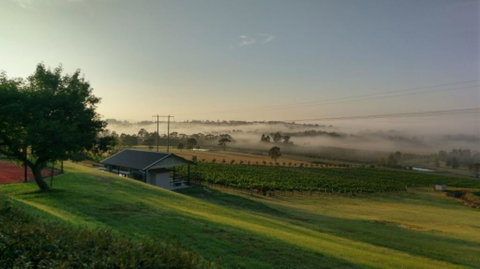 Sovereign Hill Country Lodge Rothbury - Brisbane Tourism 0