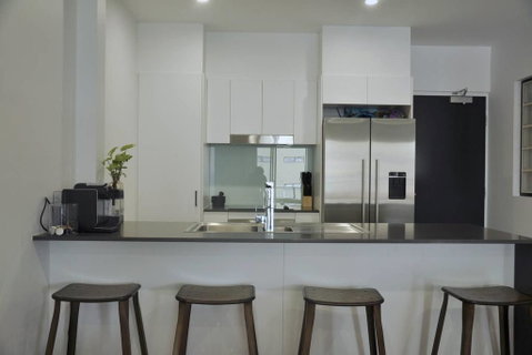 Spacious 2 Bed 2 Bath Unit - LUMA APARTMENTS - Brisbane Tourism 3