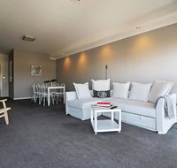Spacious 2 Bedroom Apartment in Melbourne's Southbank - Brisbane Tourism