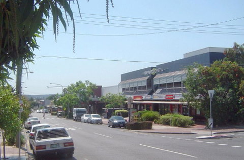 Spacious Apartment With Generous Entertaining - Brisbane Tourism 1