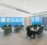 Spectacular Five Star Panoramic Oceanview Sub-Penthouse - Tourism Brisbane
