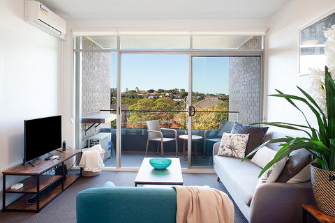 Sprawling City Views And Balcony In Cosy Apartment - Tourism Brisbane 2