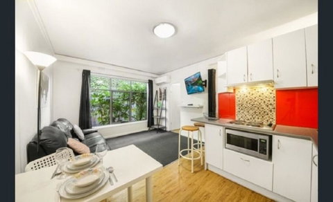 St Kilda All Inclusive - Brisbane Tourism 0