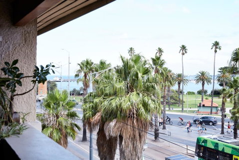 St Kilda Beachfront Penthouse - Brisbane Tourism 1