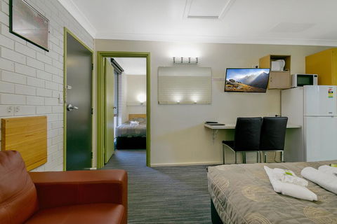 Stagecoach Inn Motel - Brisbane Tourism 3