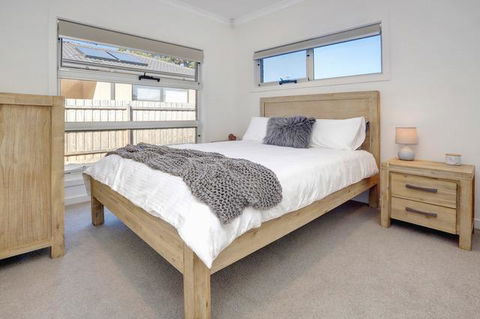 Staughton Sounds - Tourism Brisbane 2