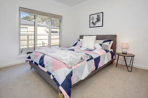 Staughton Sounds - Tourism Brisbane 1