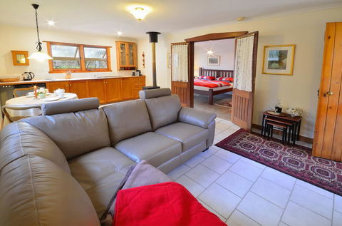 Stephanette's Cottage - Tourism Brisbane 2