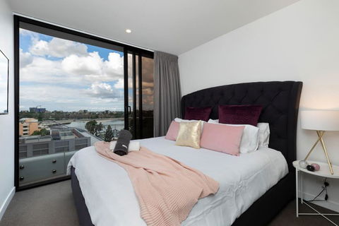 STH - River Views, Fast Internet, Long Stays - Brisbane 4u 1