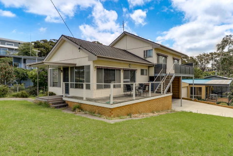 Stradbroke - Tourism Brisbane 0