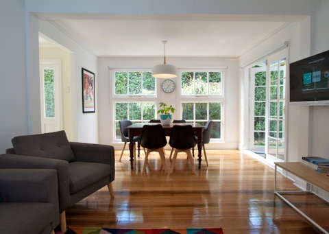 Strahan House - Tourism Brisbane 0