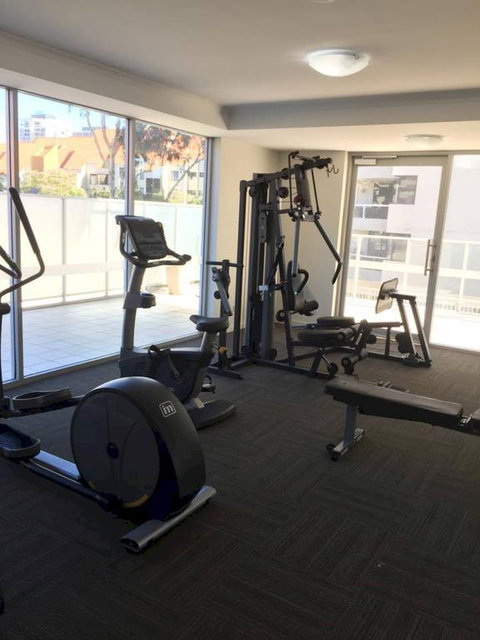 Stunning 2 Storey Apartment In Perth's CBD - Tourism Brisbane 3