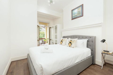 STUNNING SYDNEY HOME 3 - Brisbane 4u 2