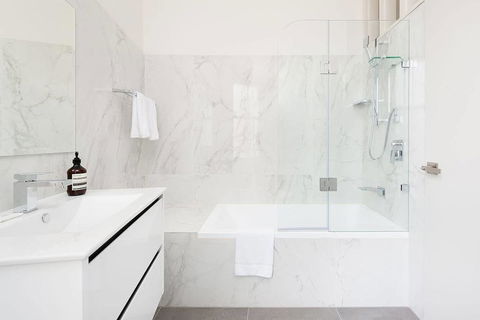 STUNNING SYDNEY HOME 8 - Brisbane 4u 2