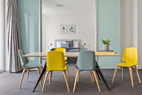 Stunning, Central Huge CBD Pad, Free WiFi, Netflix - Brisbane Tourism 0