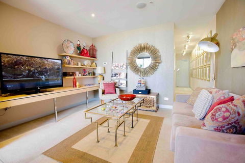 Stylish 1 Bedroom Apartment Amazing City Views - Tourism Brisbane 2