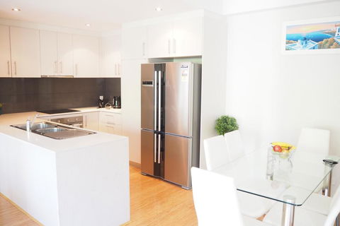 Stylish 2x2 W/ Carpark In Perth - Tourism Brisbane 3