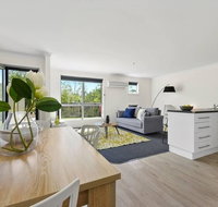 Stylish and Spacious Launceston Villa  Free Wifi - Tourism Brisbane