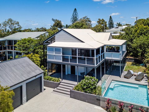 Stylish And Spacious Masterpiece, Sunshine Beach - Brisbane Tourism 0