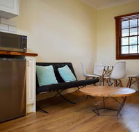 Stylish Cute Cottage in McMahons Point - Brisbane Tourism
