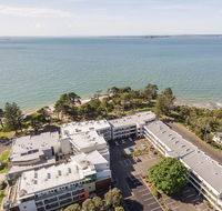 Stylish Island Getaway - BEACHFRONT APARTMENT - Brisbane Tourism