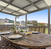 Summer Breeze - clean and simple 200m to beach - Brisbane Tourism