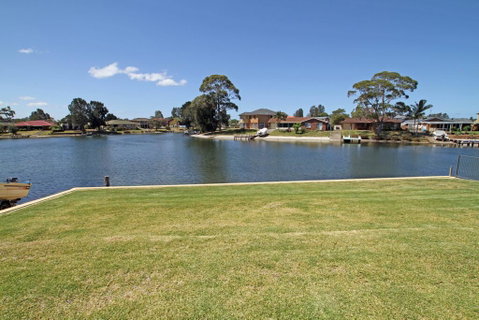 Summer's Exclusive Getaway - Brisbane Tourism 1