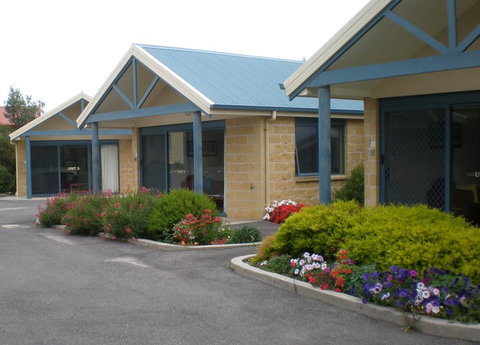 Summers Rest Units - Brisbane Tourism 0