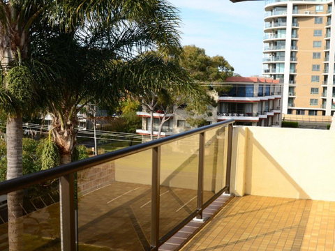 Sundek 18 - Brisbane Tourism 3