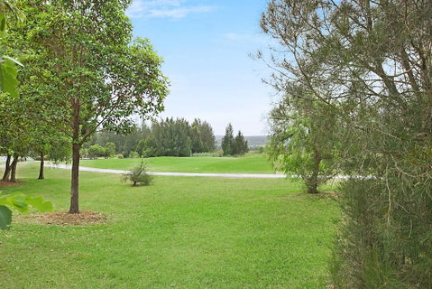 Sunny Finch House - Brisbane Tourism 3
