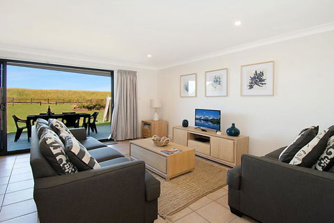 Sunrise Reef Unit 4 - Lennox Head - Brisbane Tourism 3