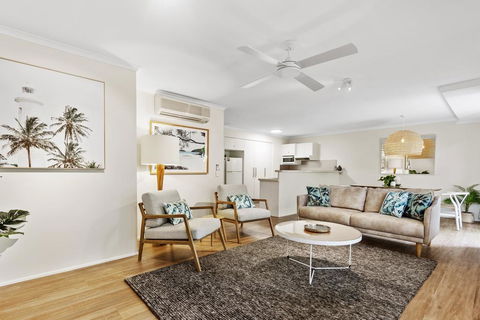 Sunset Cove Noosa - Tourism Brisbane 0