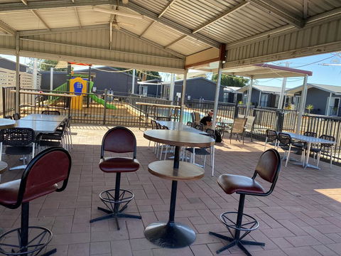 Sunshine Gardens Bourke Resort - Tourism Brisbane 1