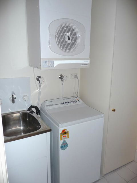 Superb Stay In Adelaides East End - Tourism Brisbane 3