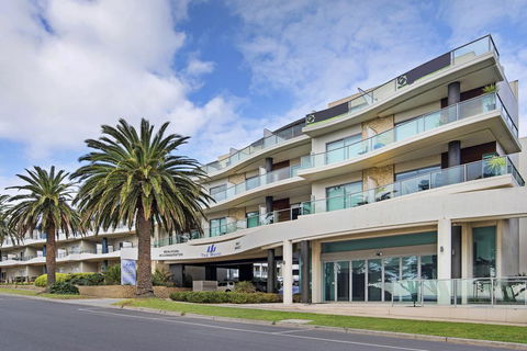 Sur La Plage - FREE WIFI & NETFLIX - Brisbane Tourism 2