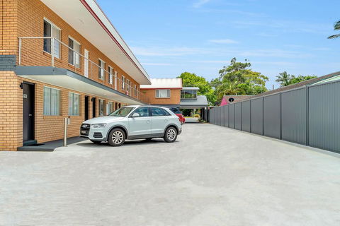Surf Beach Motel Port - Tourism Brisbane 3