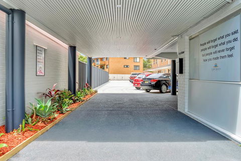 Surf Beach Motel Port - Tourism Brisbane 1