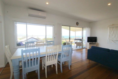 Surf Break & Ocean Break - Brisbane Tourism 2