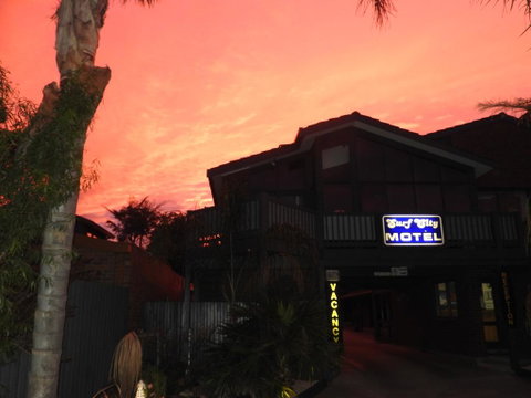 Surf City Motel - Brisbane Tourism 0