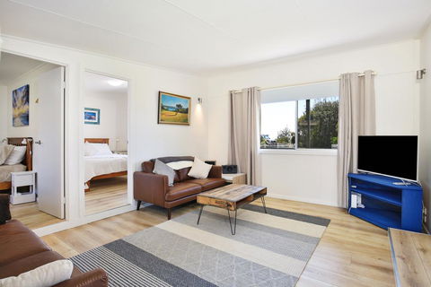 Surf Shack - Pet Friendly - 1 Min Walk To Beach - Brisbane Tourism 2