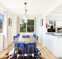 Surf Shack - Pet Friendly - 1 Min Walk to Beach - Brisbane Tourism
