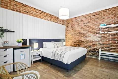 Surfaris Retreat - Brisbane Tourism 3