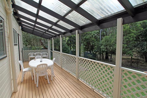 Surfer's Rest In Berrara - Brisbane Tourism 1