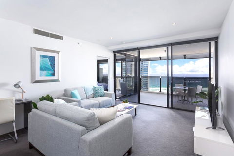 Surfers Paradise Two Bedroom Luxury Seaview Spa Apartment - Sealuxe - Tourism Brisbane 1