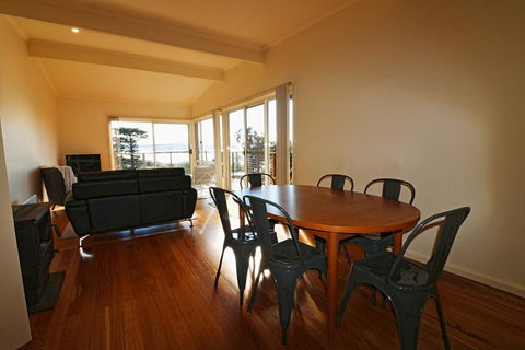 Surfside - Tourism Brisbane 1