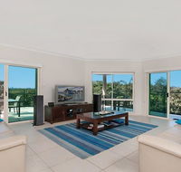 Surfside  Shellys - East Ballina - Brisbane Tourism