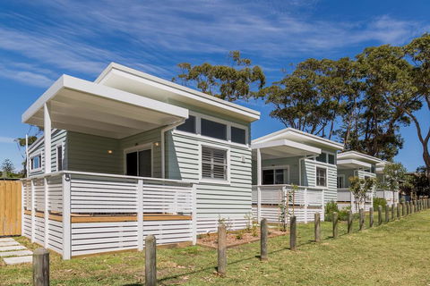 Surfside Cudmirrah Beach - Brisbane Tourism 1